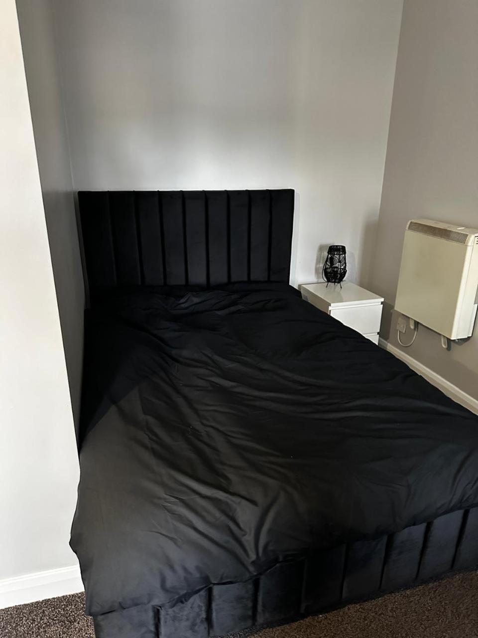 Woolpack Aparthotel ฮัดเดอร์สฟิลด์ ภายนอก รูปภาพ