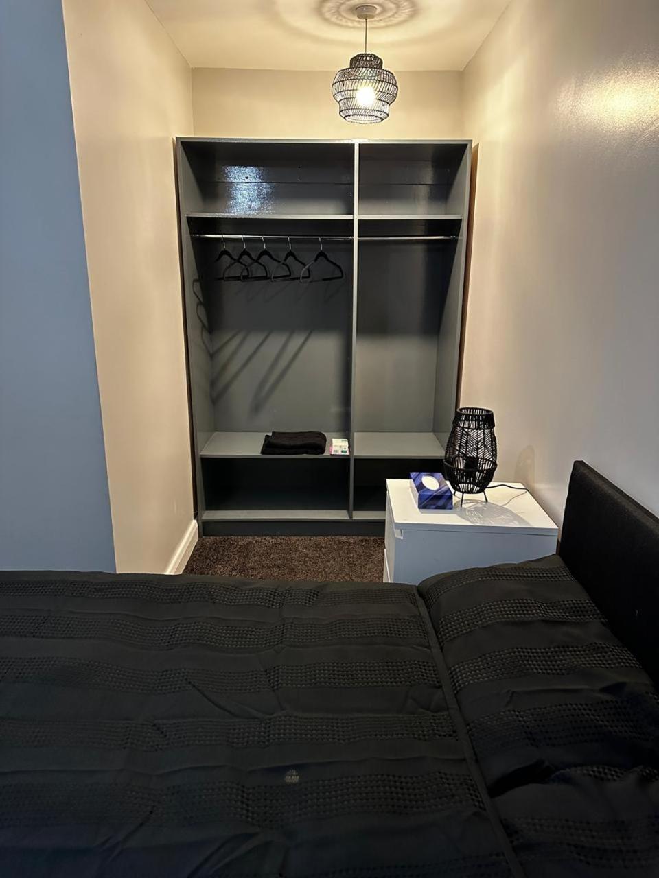 Woolpack Aparthotel ฮัดเดอร์สฟิลด์ ภายนอก รูปภาพ
