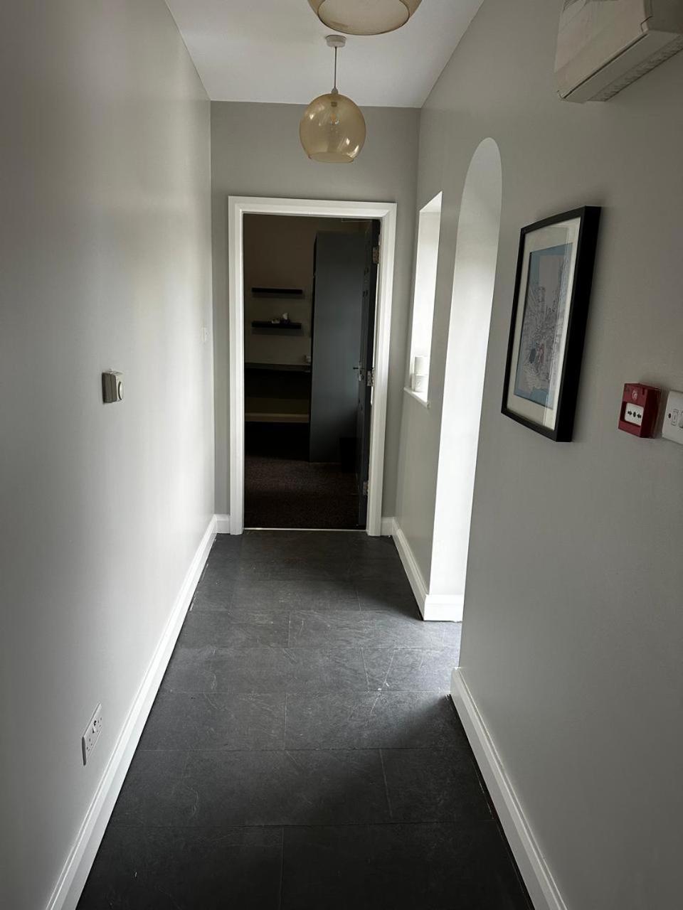 Woolpack Aparthotel ฮัดเดอร์สฟิลด์ ภายนอก รูปภาพ