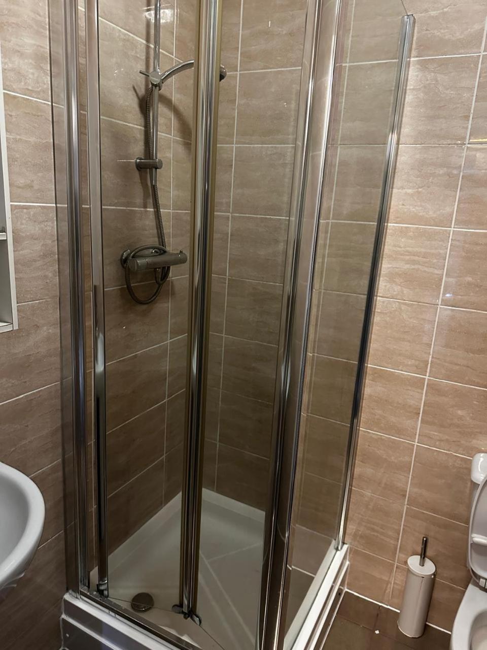 Woolpack Aparthotel ฮัดเดอร์สฟิลด์ ภายนอก รูปภาพ