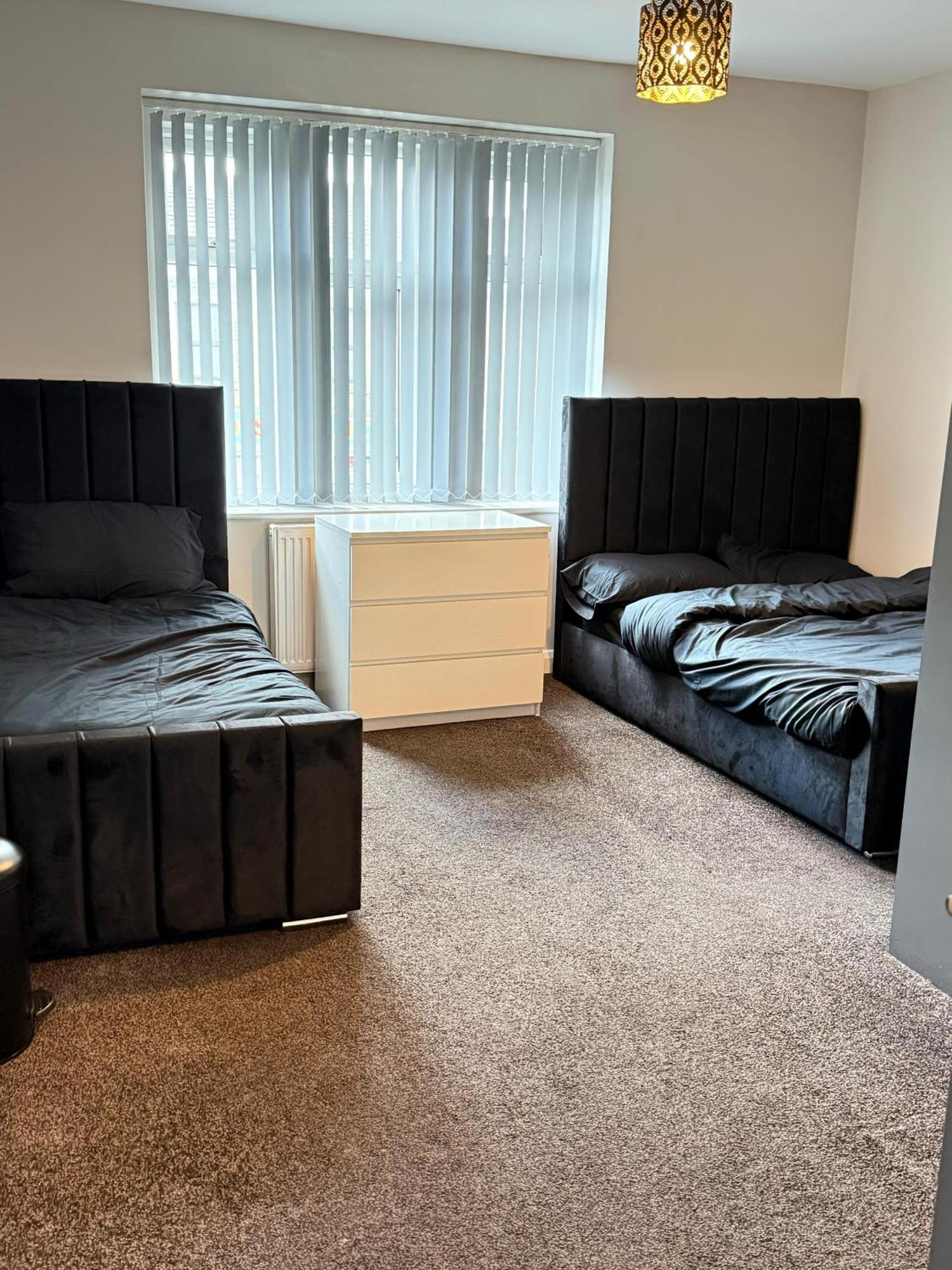 Woolpack Aparthotel ฮัดเดอร์สฟิลด์ ภายนอก รูปภาพ